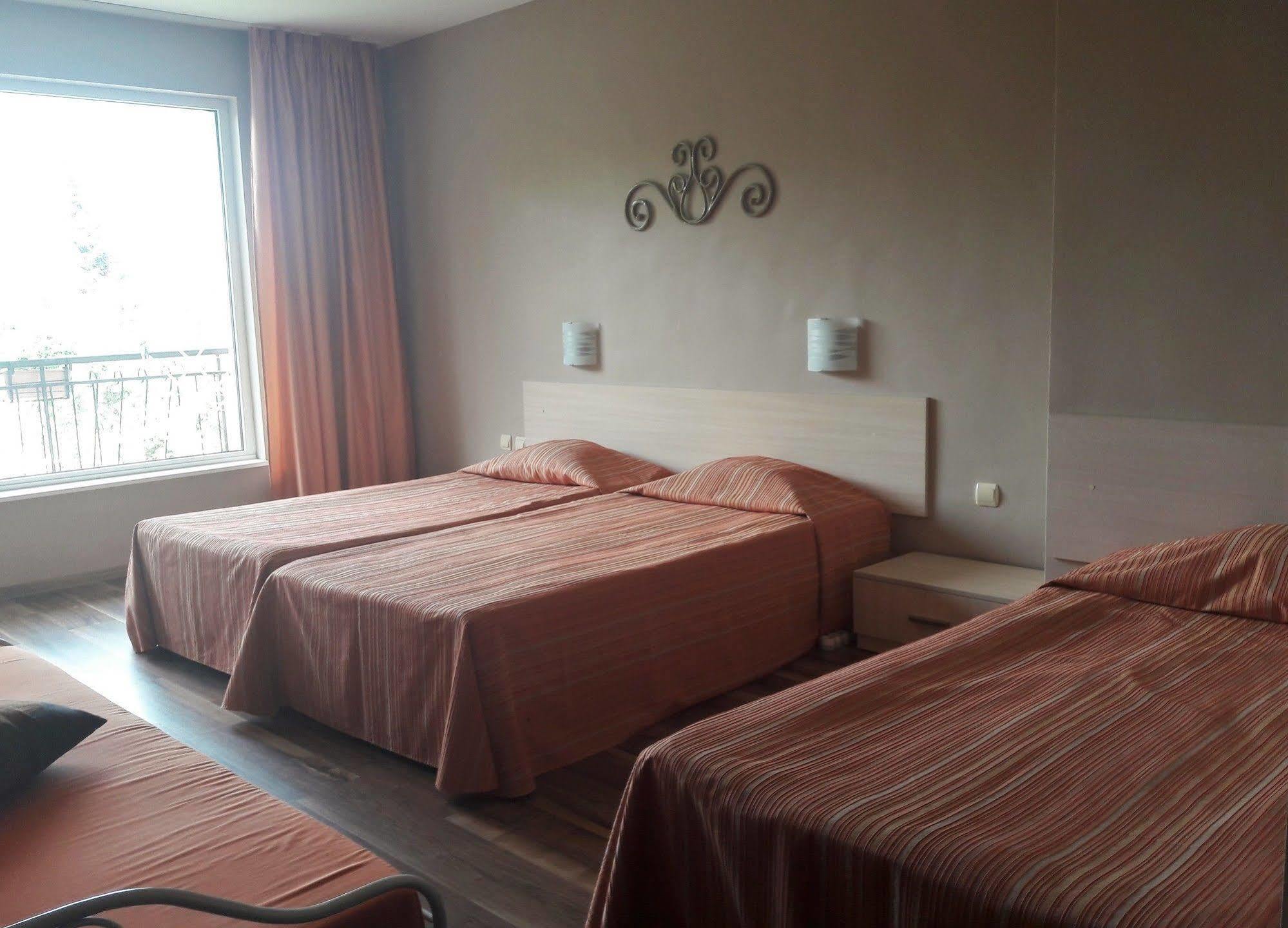 Motivi Hotel Άγιος Κωνσταντίνος και Ελένη Εξωτερικό φωτογραφία